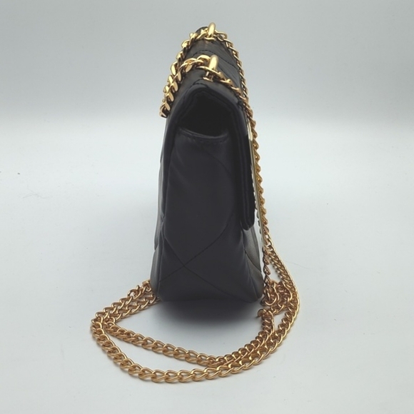 NWT BADGLEY MISCHKA LARGE DIAMOND QUILTED CROSSBODY BAG $149 - Picture 4 of 13